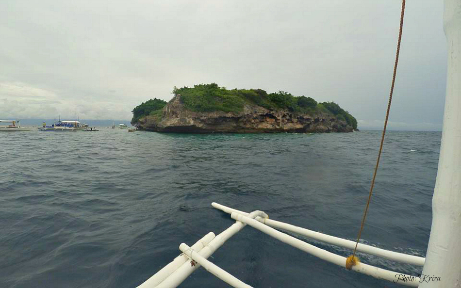 Pescador Island Marine Park | TravelingCebu.Com